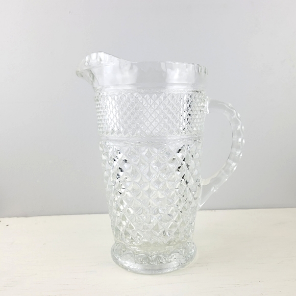 Anchor Hocking Wexford Diamond Cut Clear Glass Crystal Water Pitcher 64 Ounce - Picture 1 of 11